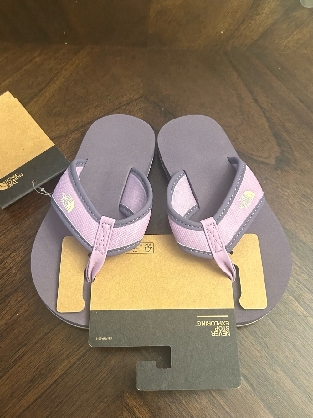 THE NORTH FACE Kids Base Camp Flip Flops, Lunar Slate/Lupine, new size 10